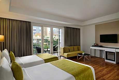 Winter Green, Guest Room, 2 Twin, City View, Balcony
