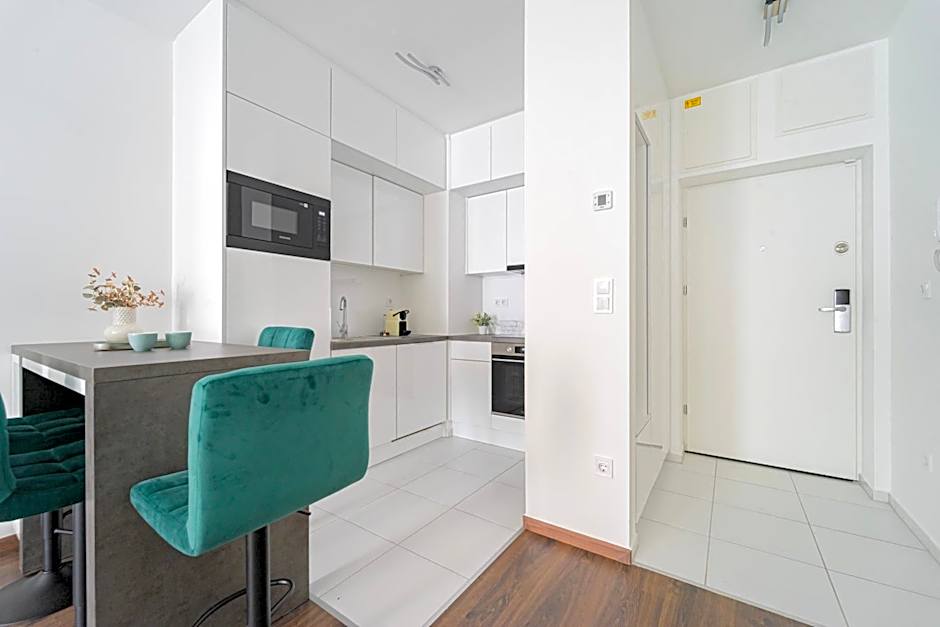 WestSide Garden Apartments by FirstHost