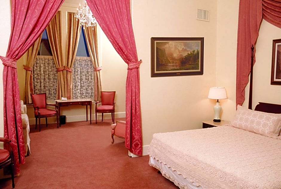 Geiser Grand Hotel