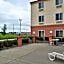 Red Roof Inn Clyde