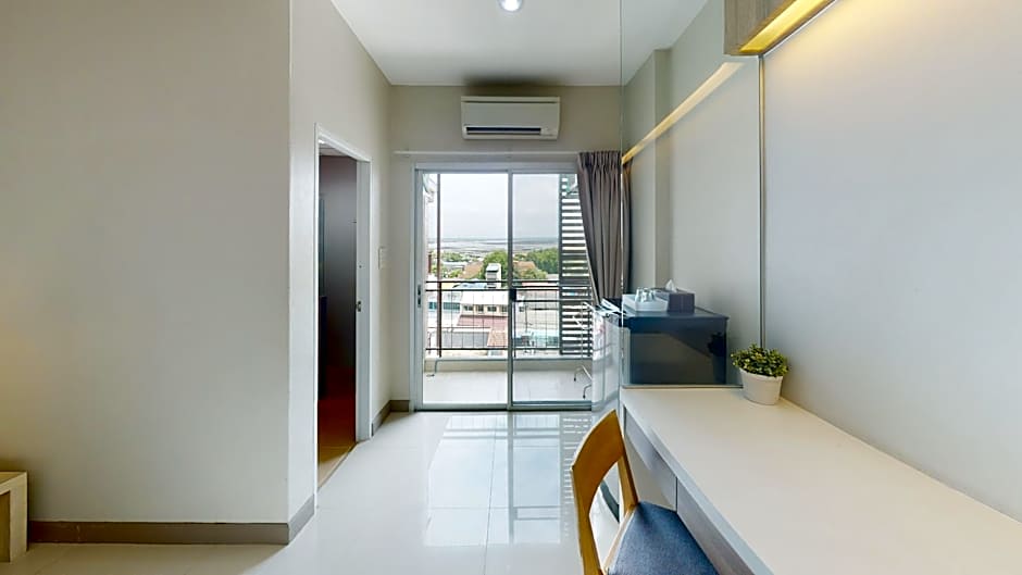 Central Place Angsila