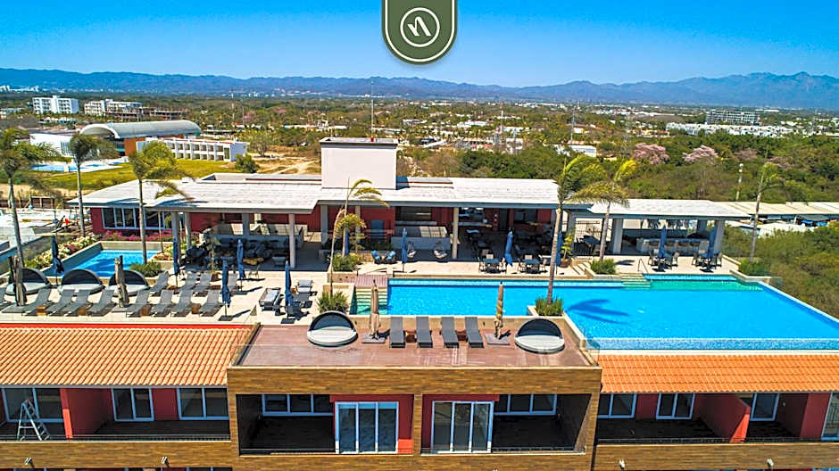 2BR Condo in Nuevo Vallarta - Private Terrace