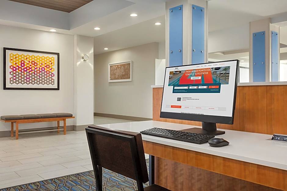 Holiday Inn Express Hotel & Suites Merced By IHG