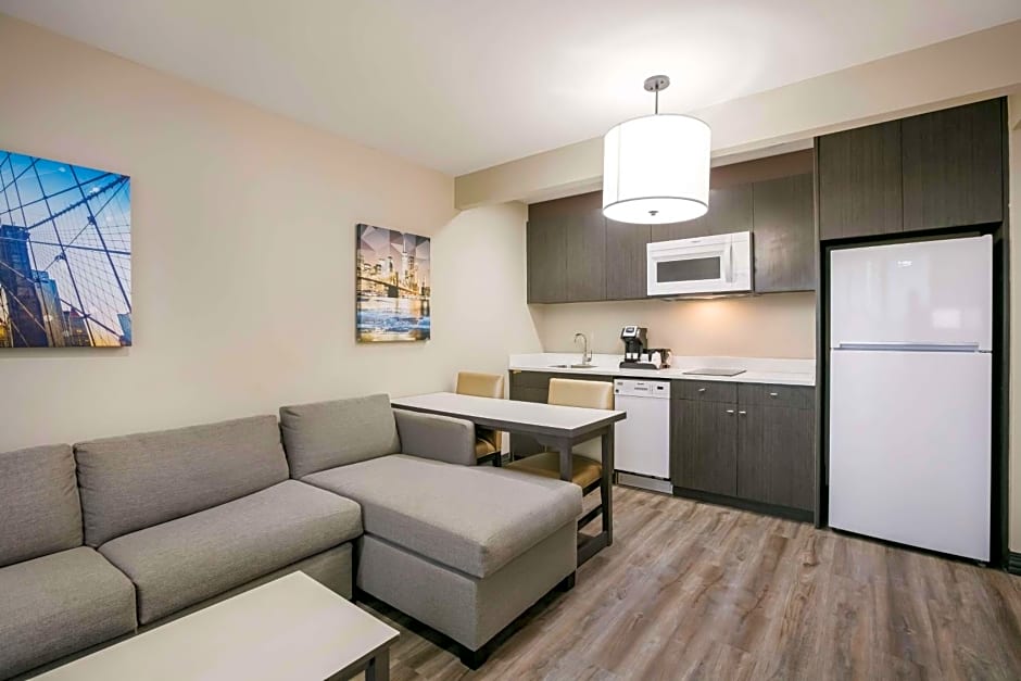 Best Western Plus Executive Residency Bronx