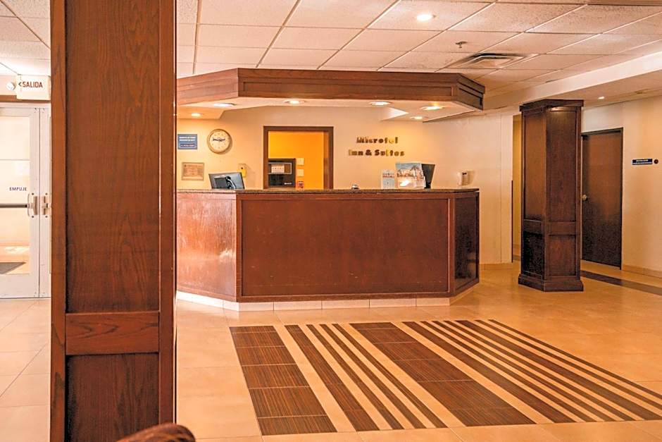 Microtel Inn & Suites by Wyndham Ciudad Juarez/US Consulate