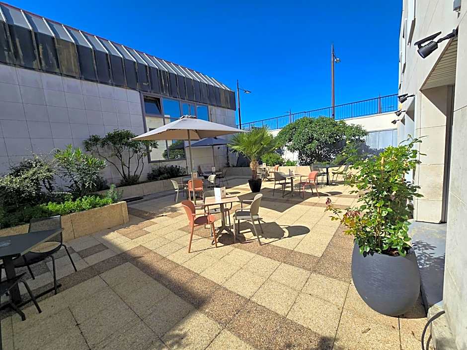 B&B HOTEL Paris Versailles