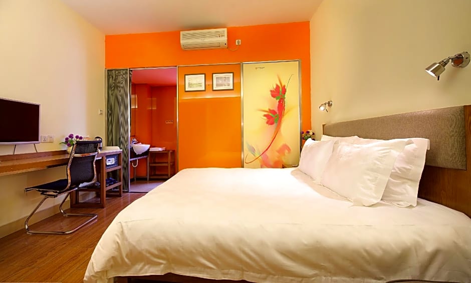 Yanjiang East Garden Inn