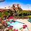 Vineyard Court Designer Suites Hotel