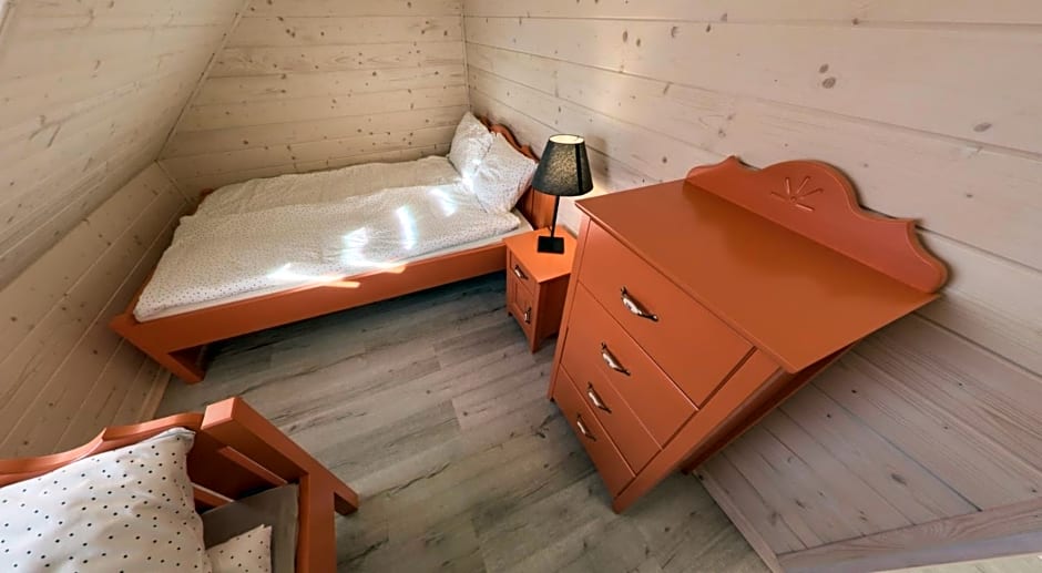 Domki nad jeziorem czorsztyńskim