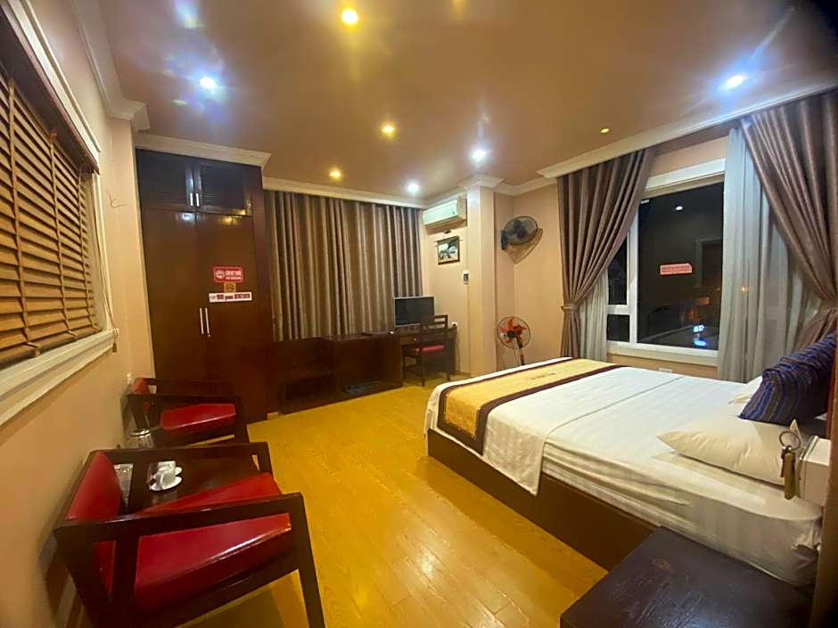 Hồng Kỳ Boutique Hotel