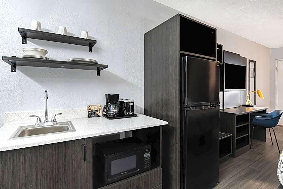 Studio 6 Meridian, MS Bonita Lakes