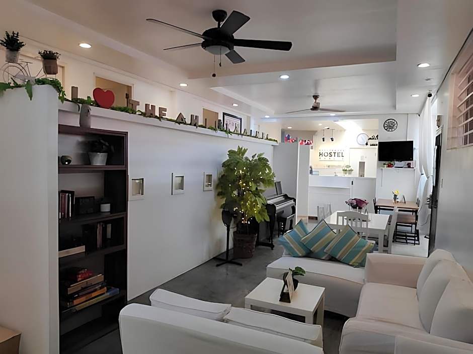 CROSSROADS HOSTEL MANILA