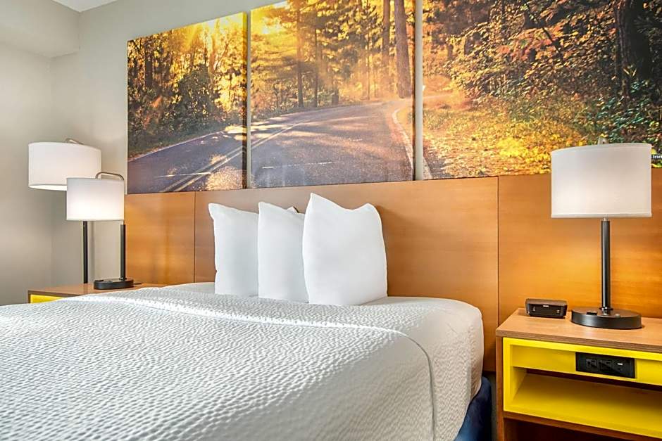 Days Inn by Wyndham International Falls