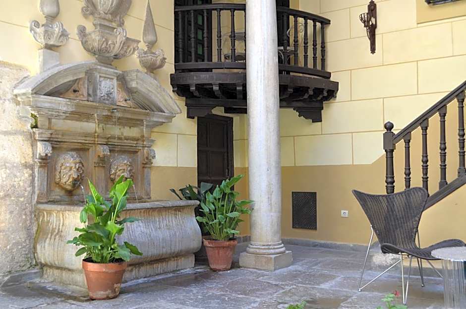 Palacio de Mariana Pineda