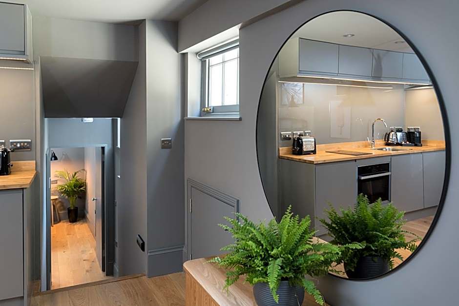 Hiding Space - Trim Street Apartments