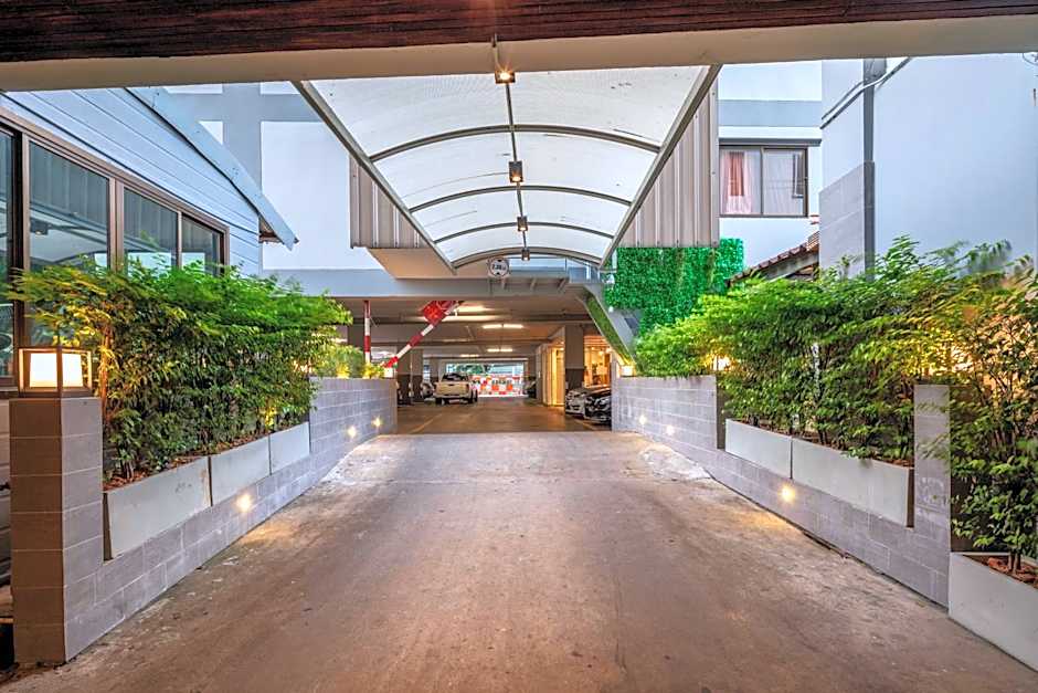 Penyos Mansion (Long Stay)