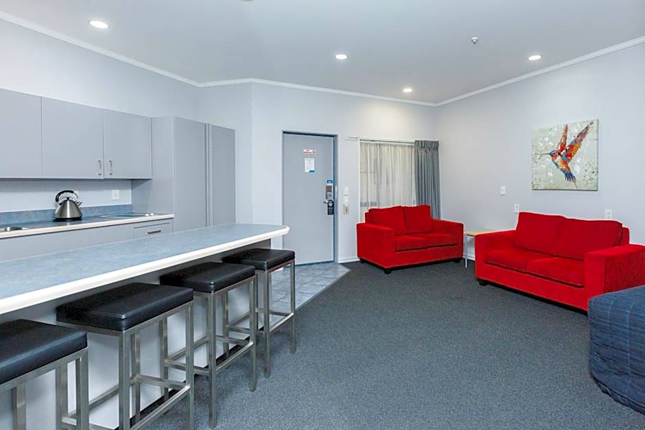 Aubyn Court Spa Motel