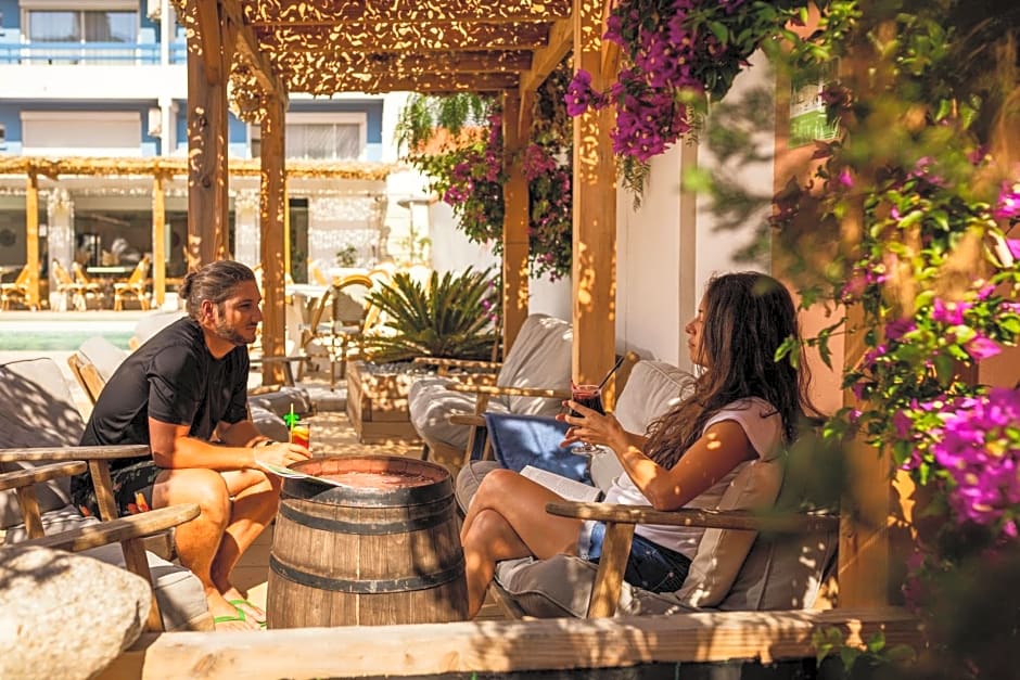 Hôtel Les Sables - Urban Style - by Logis Hotels