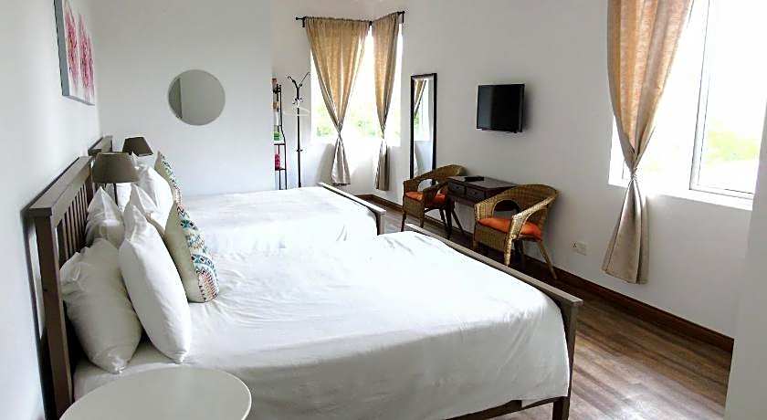 Rumah Putih B&B near KLIA