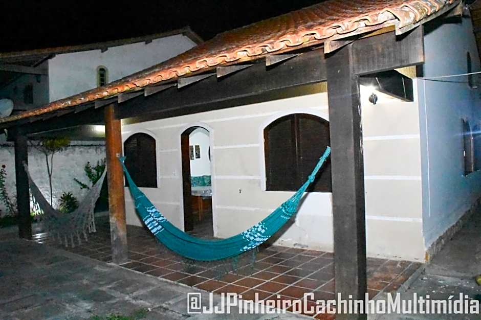 CASA 7 qts sendo 4 suites, Piscina Churrasqueira 200 m praia Anjos