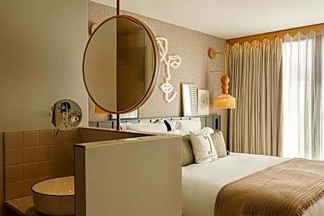 Family Rooms- Connecting