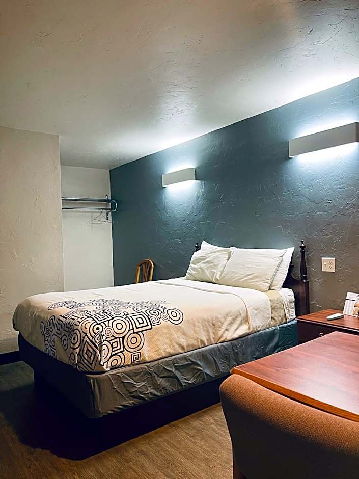 Century 21 Motel