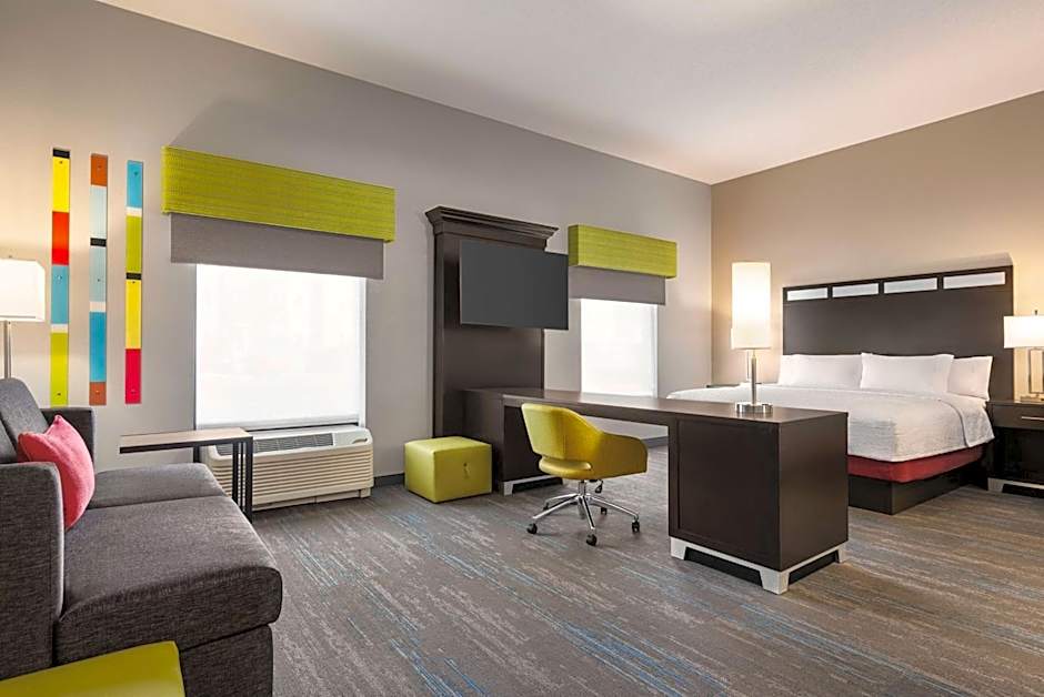 Hampton Inn By Hilton And Suites York South