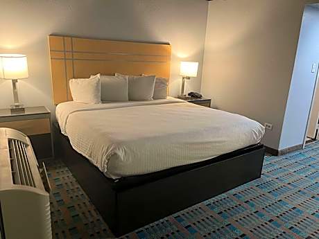 King Room - Non-Smoking