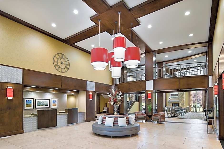 ClubHouse Hotel and Suites