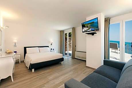 Suite with Balcony