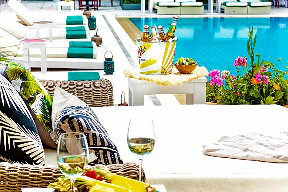 La Piscine Art Hotel