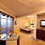 Zhongwei Green Lake Hotel Kunming