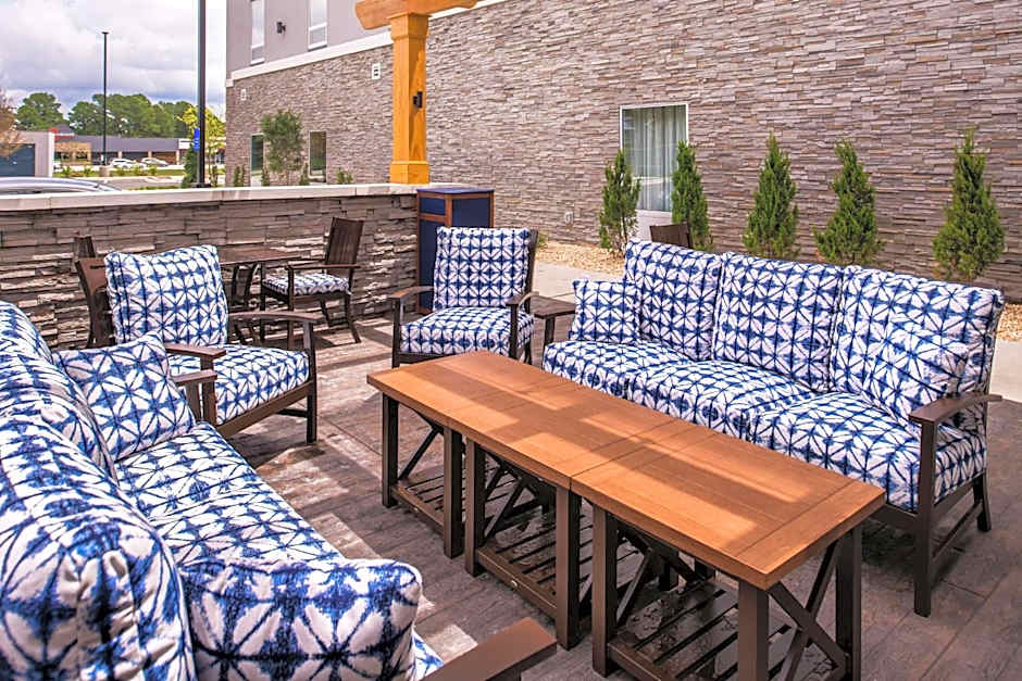 Hampton Inn By Hilton Benson