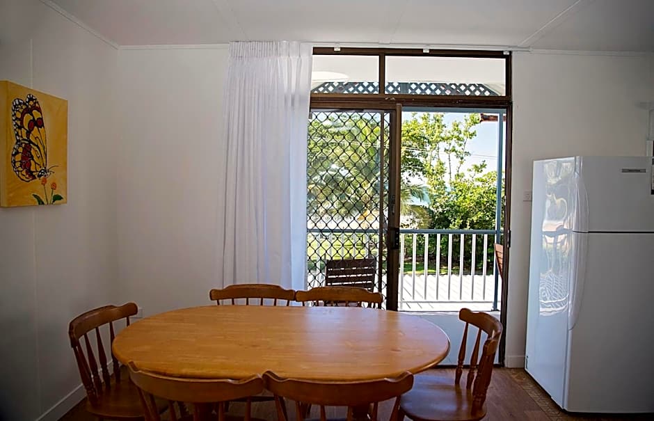 Apollo Jewel Beachfront Apartments