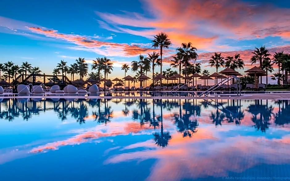 Estepona Hotel & Spa Resort