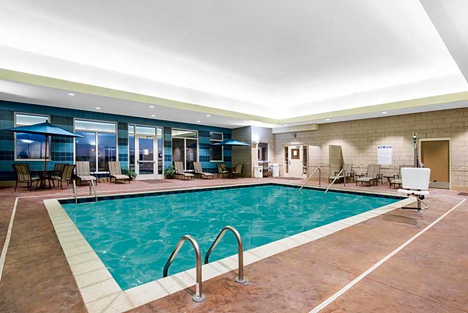 Hawthorn Suites by Wyndham Dickinson