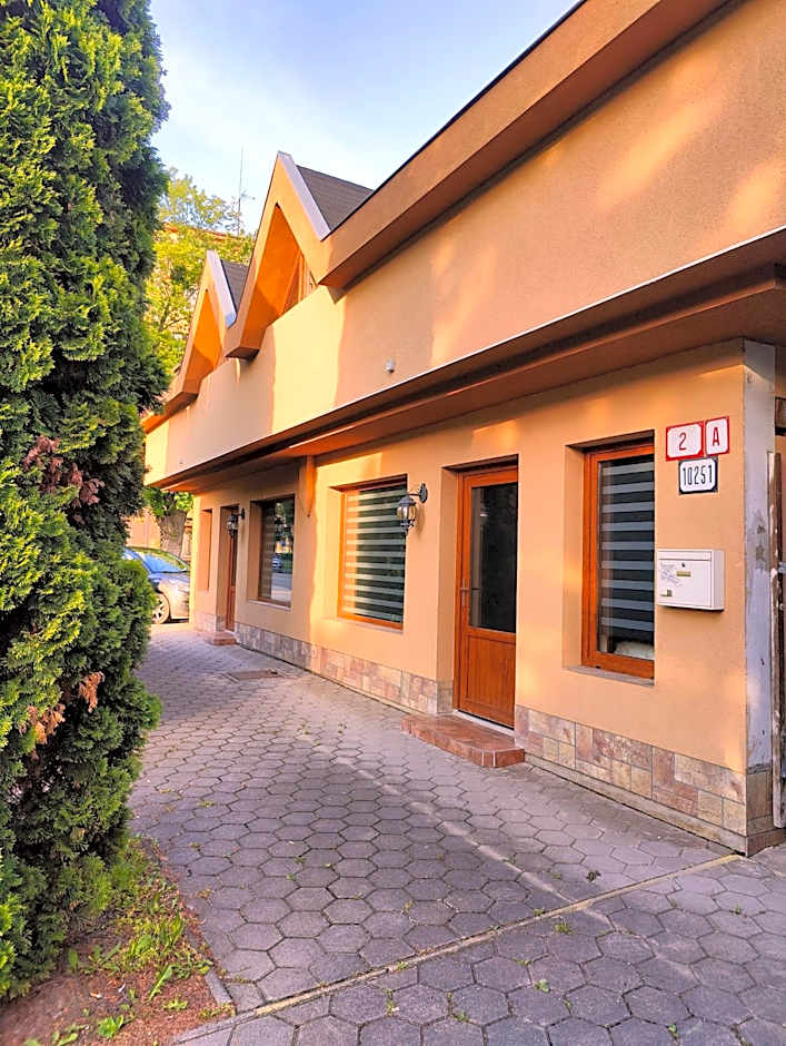 Parrot district apartments