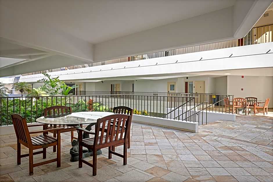 Royal Sea Cliff Kona By Outrigger