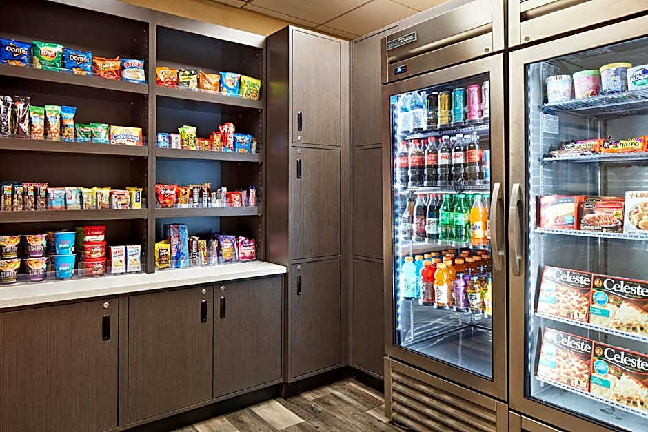 La Quinta Inn & Suites by Wyndham Thousand Oaks Newbury Park