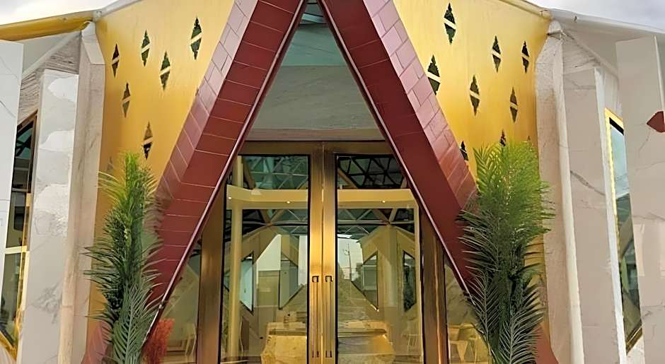 At Ayutthaya Hotel