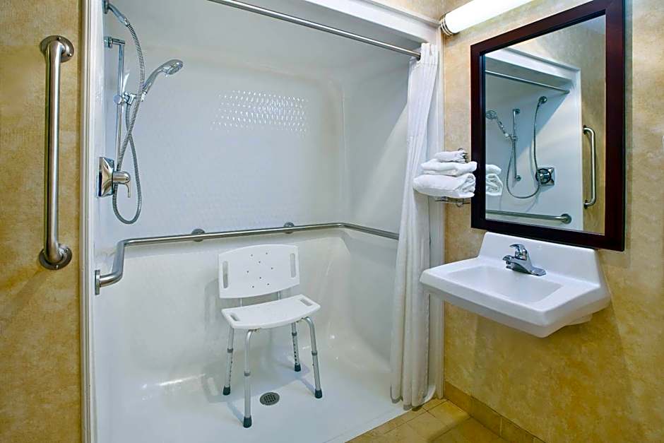 Quality Inn Marshall near I-69