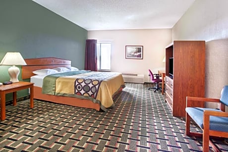 1 Queen Bed Non-Smoking