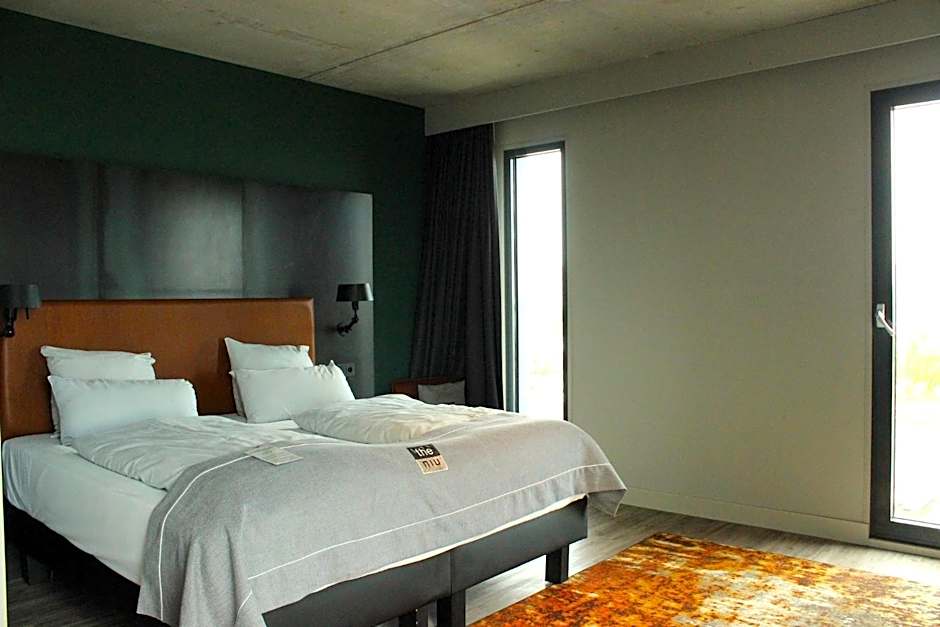 Holiday Inn - the niu, Fender Amsterdam By IHG