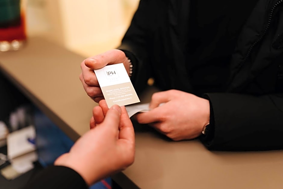 NEW IPOINT HOTEL