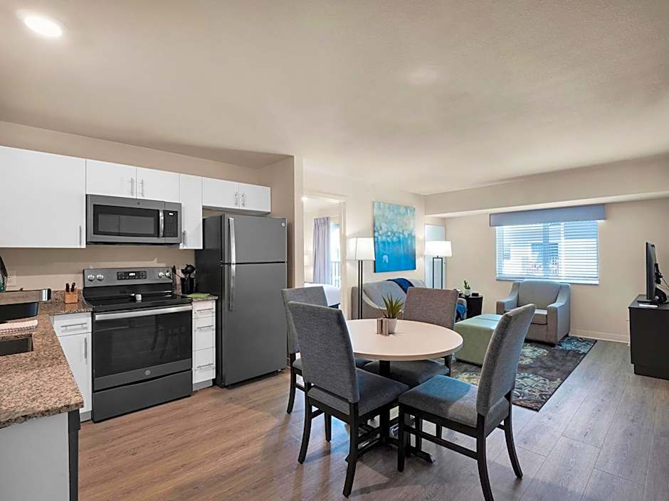 WaterWalk Extended Stay by Wyndham Charlotte - Arrowood