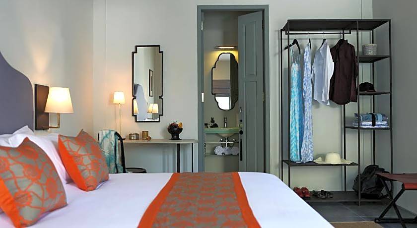 Lovina life Room & Cafe