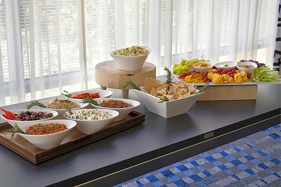 Courtyard by Marriott Los Angeles L.A. LIVE