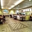 La Quinta Inn & Suites by Wyndham Appleton-College Avenue