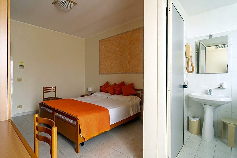 Hotel La Fonte a 300m uscita A14 Pescara Nord