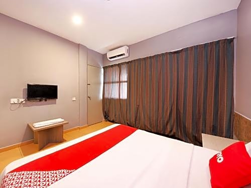 OYO 89676 Hotel 22